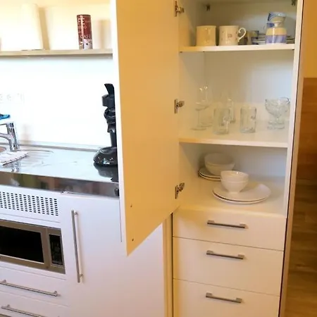 Homestay Vermietung Helmut Buergmann *